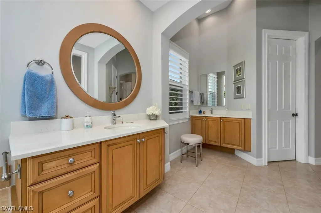 2390 Turnberry Court Naples FL 34109