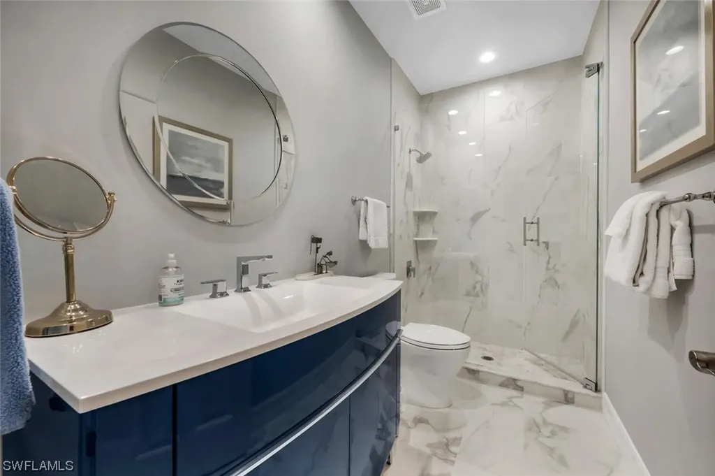2390 Turnberry Court Naples FL 34109