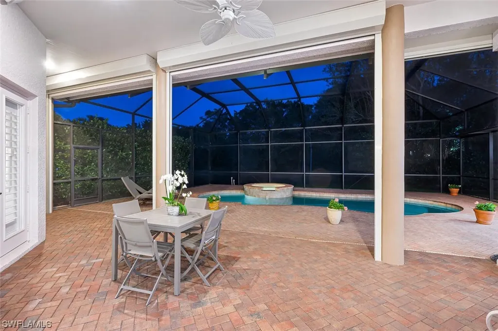 2390 Turnberry Court Naples FL 34109