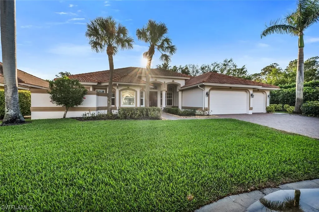 2390 Turnberry Court Naples FL 34109