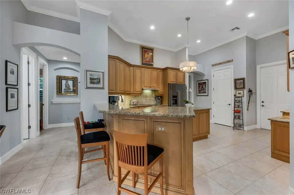 2390 Turnberry Court Naples FL 34109