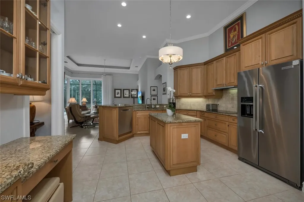 2390 Turnberry Court Naples FL 34109