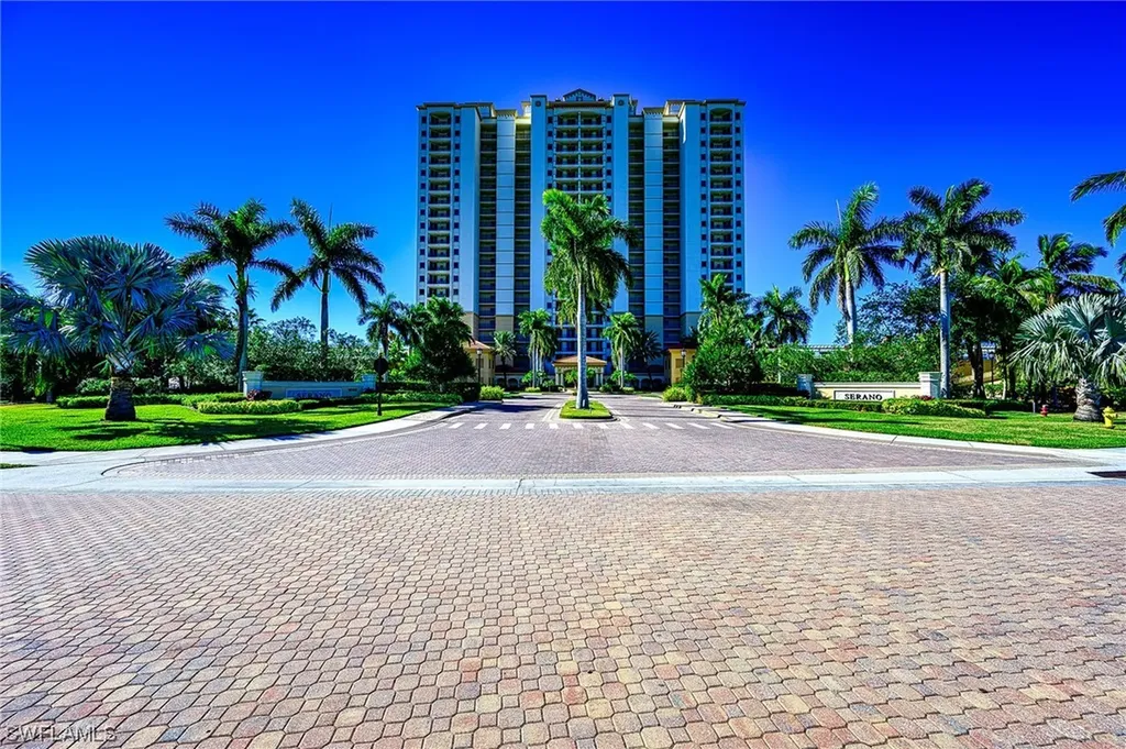 1065 Borghese Lane Naples FL 34114