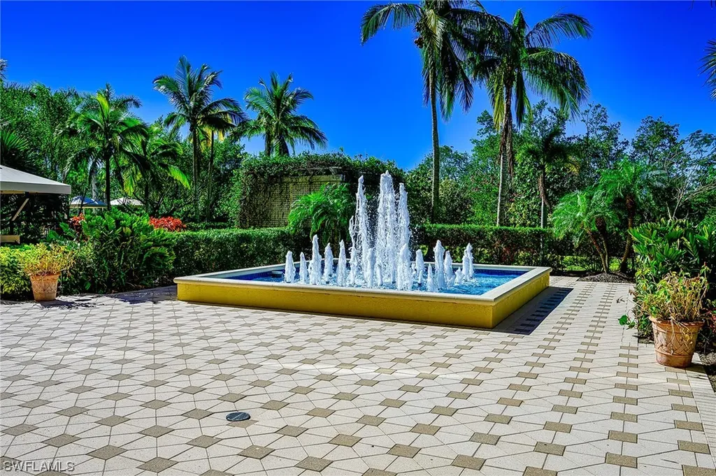 1065 Borghese Lane Naples FL 34114