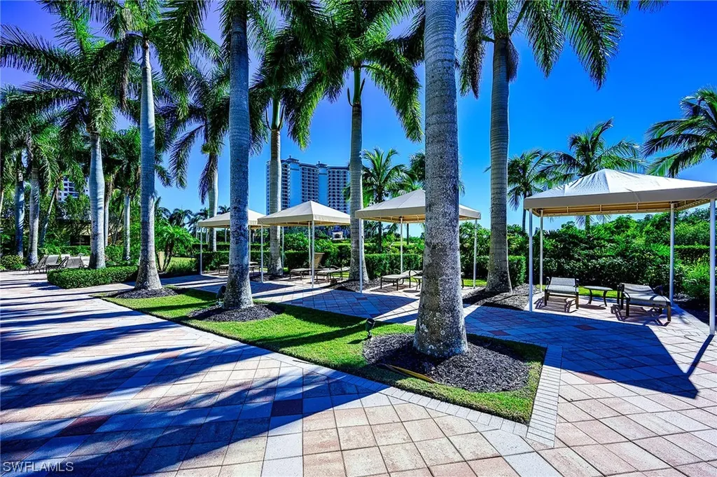 1065 Borghese Lane Naples FL 34114