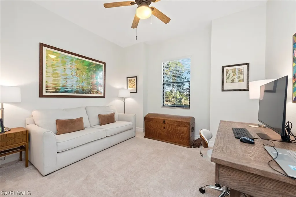 2806 Aviamar Circle Naples FL 34114