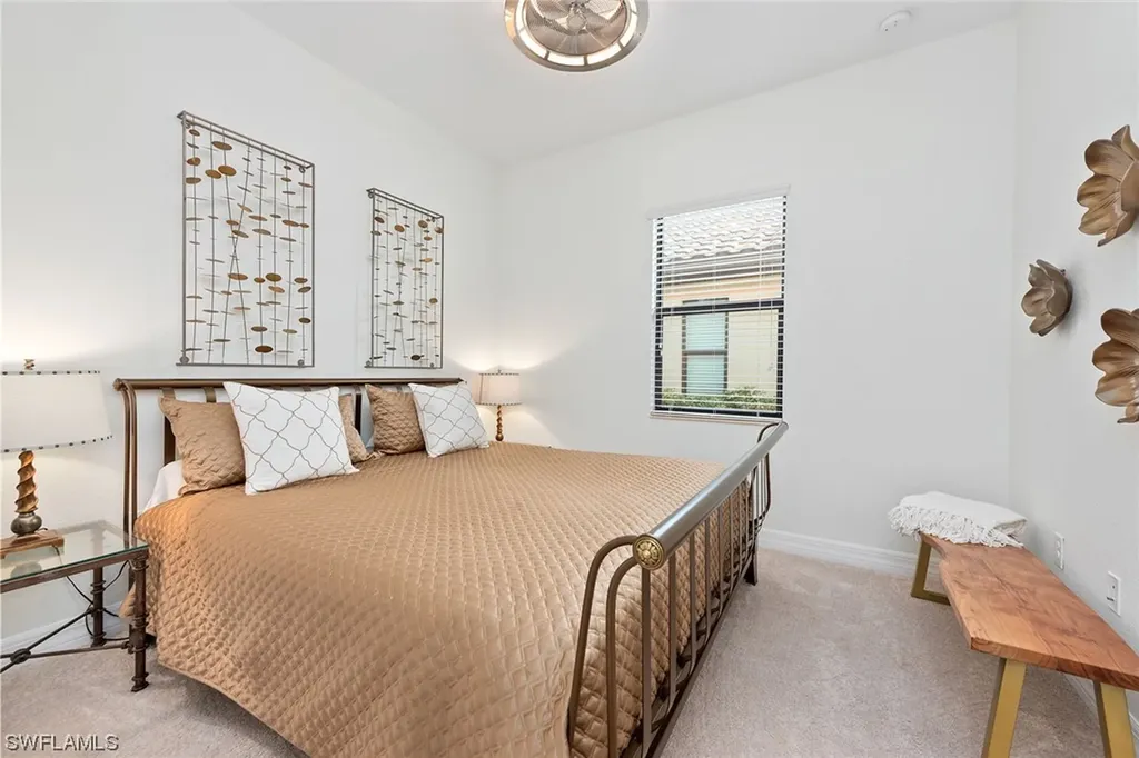 2806 Aviamar Circle Naples FL 34114