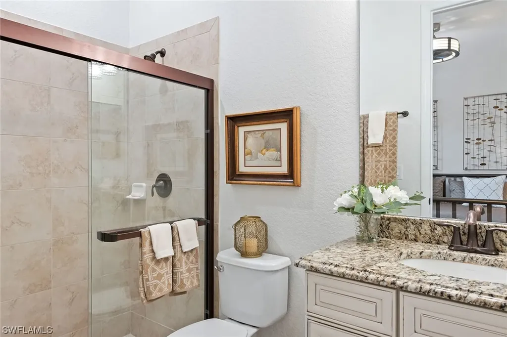 2806 Aviamar Circle Naples FL 34114