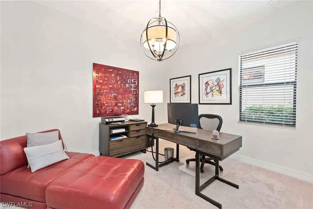 2806 Aviamar Circle Naples FL 34114