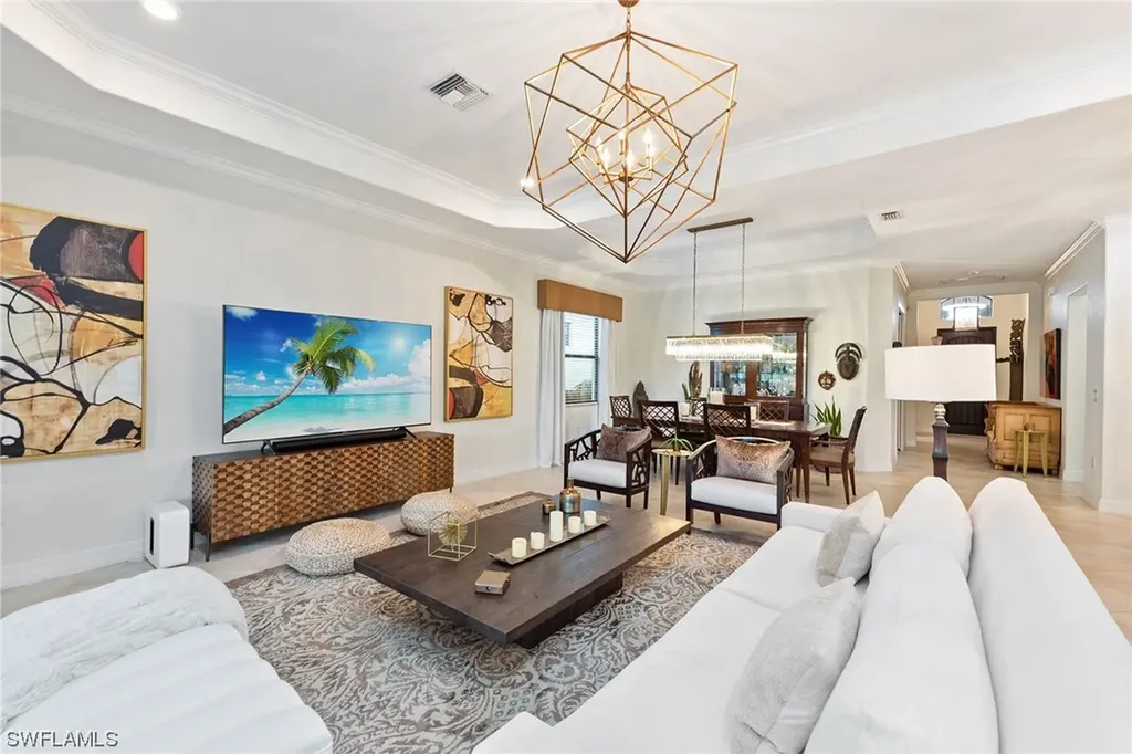 2806 Aviamar Circle Naples FL 34114