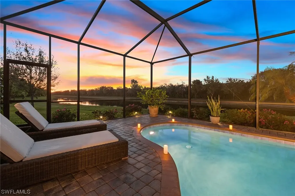 2806 Aviamar Circle Naples FL 34114