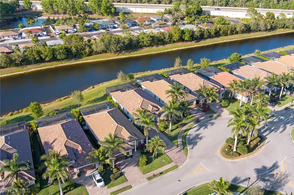 2806 Aviamar Circle Naples FL 34114