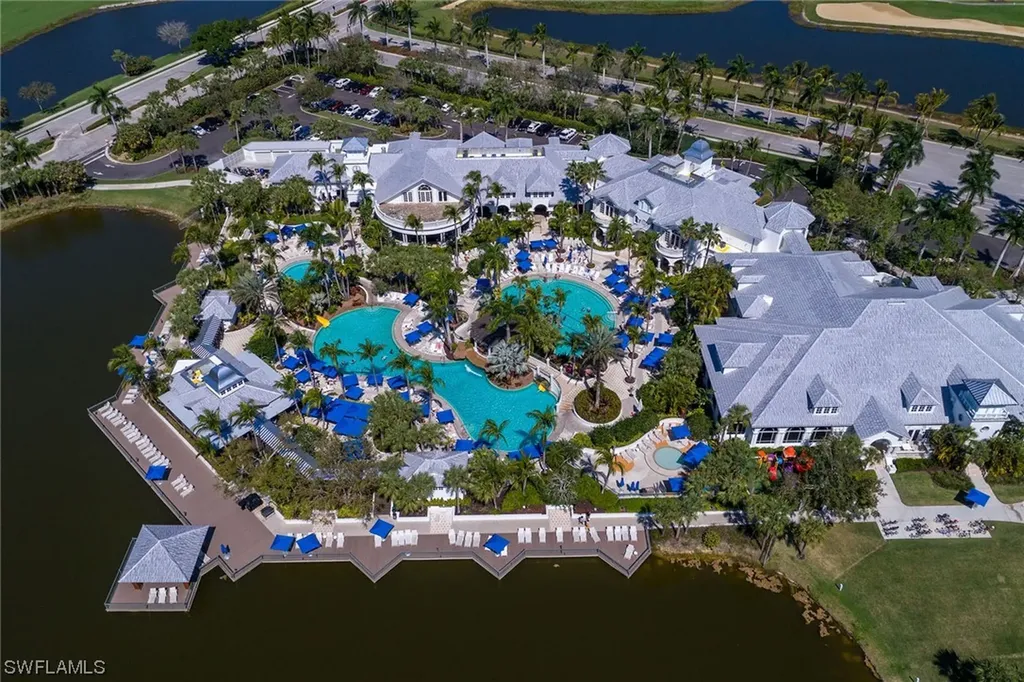 2806 Aviamar Circle Naples FL 34114