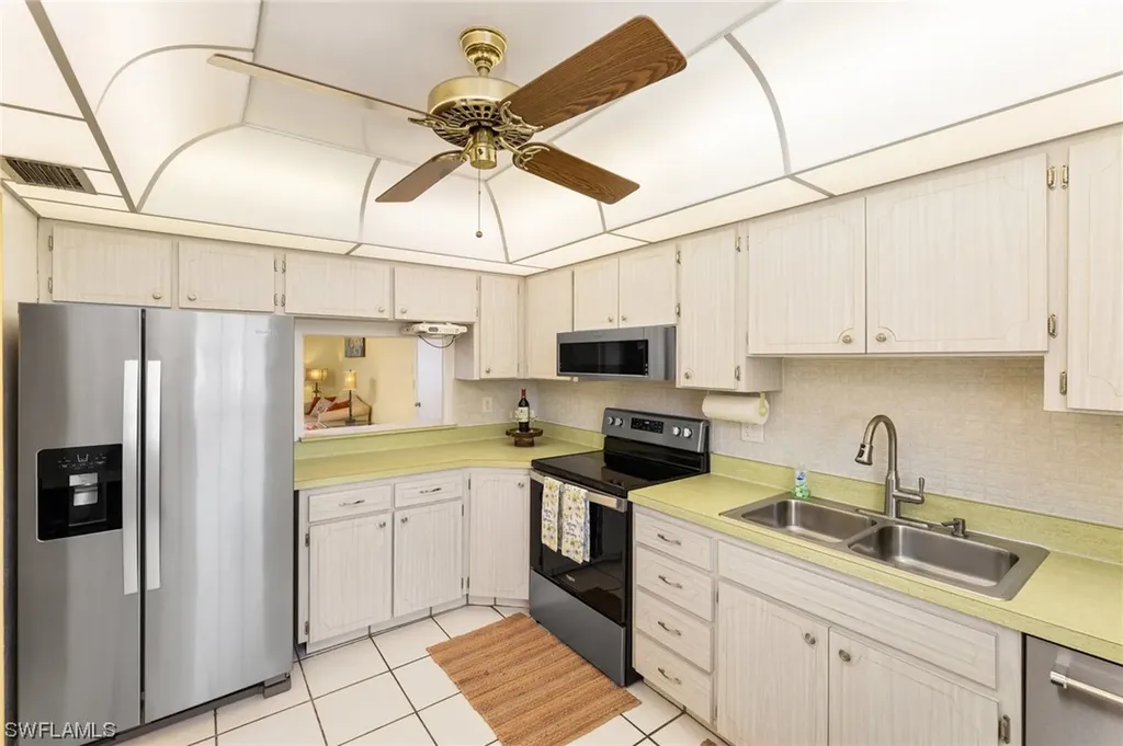 8791 Rose Court Fort Myers FL 33919