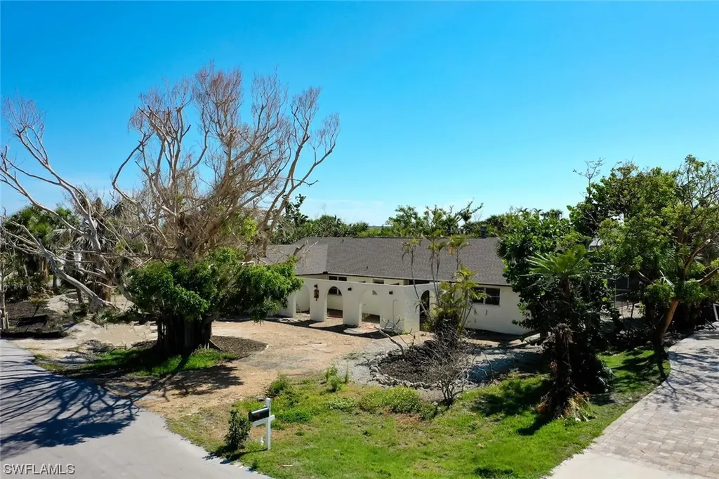 683 Durion Court Sanibel FL 33957