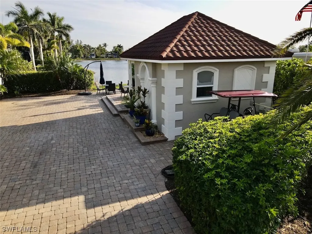 4713 Southern Breeze Drive Naples FL 34114