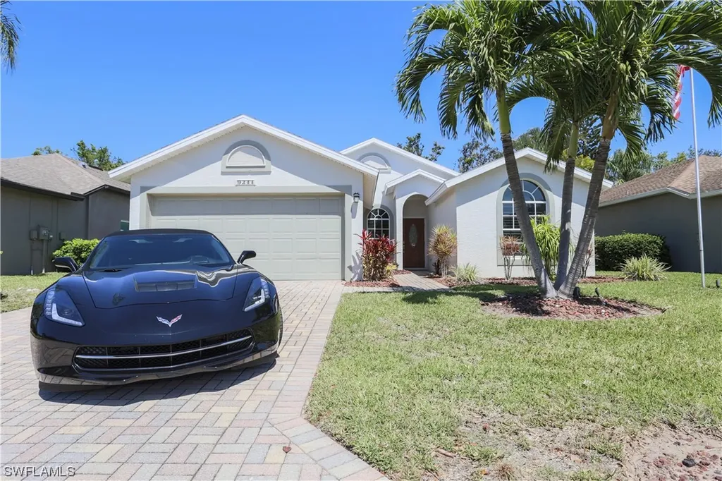 9241 Lanthorn Way Estero FL 33928