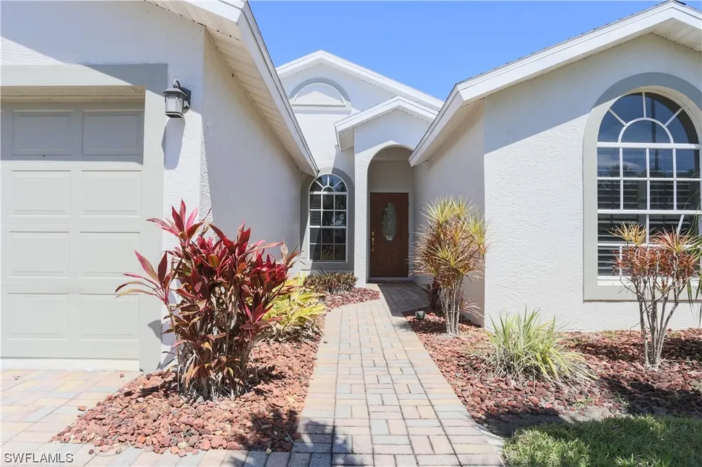 9241 Lanthorn Way Estero FL 33928