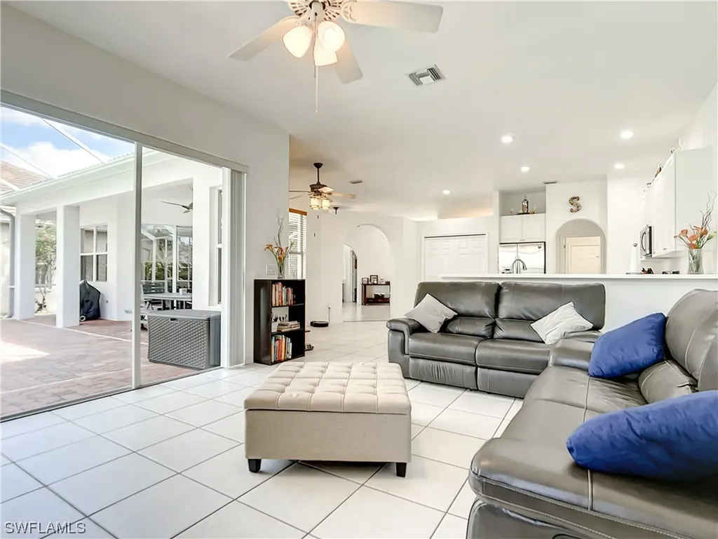 8532 Laurel Lakes Boulevard Naples FL 34119