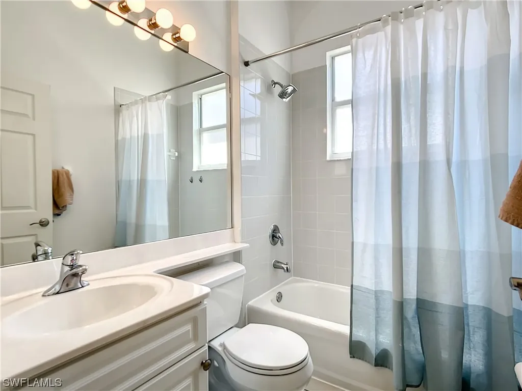 8532 Laurel Lakes Boulevard Naples FL 34119