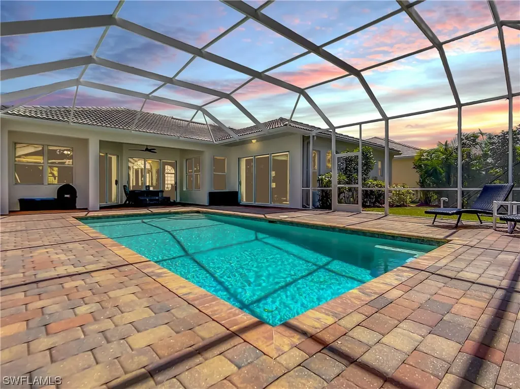 8532 Laurel Lakes Boulevard Naples FL 34119