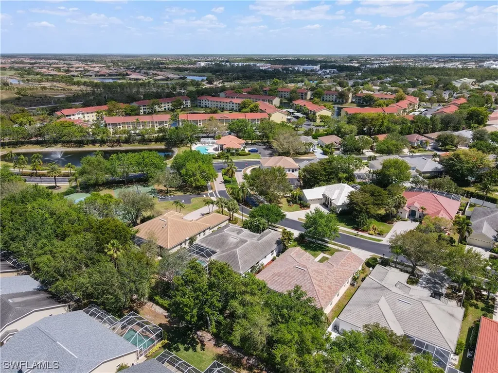8532 Laurel Lakes Boulevard Naples FL 34119