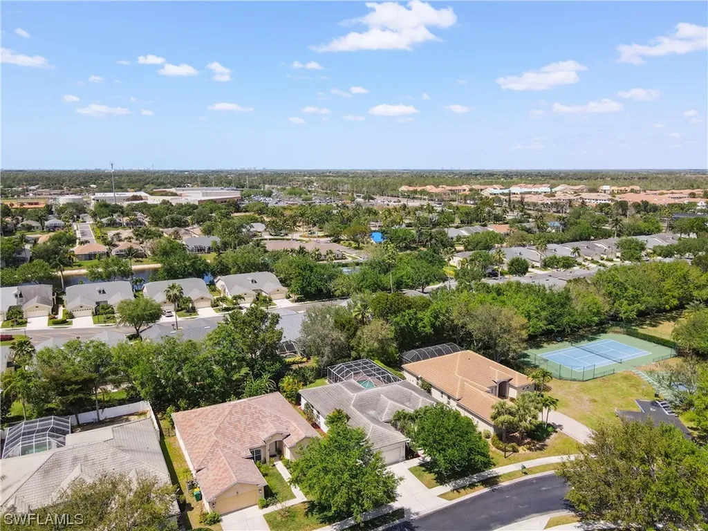 8532 Laurel Lakes Boulevard Naples FL 34119
