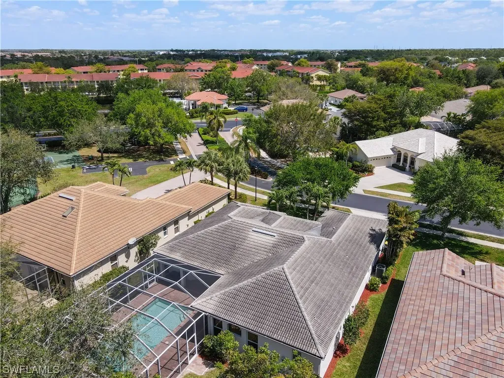 8532 Laurel Lakes Boulevard Naples FL 34119