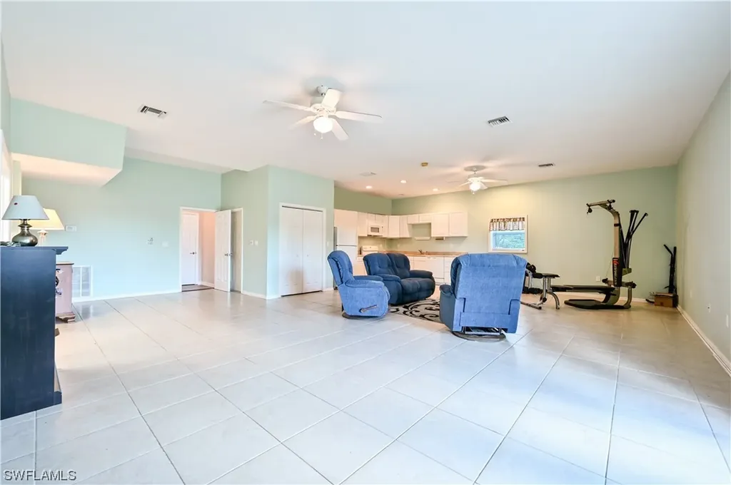 140 20th Street SE Naples FL 34117