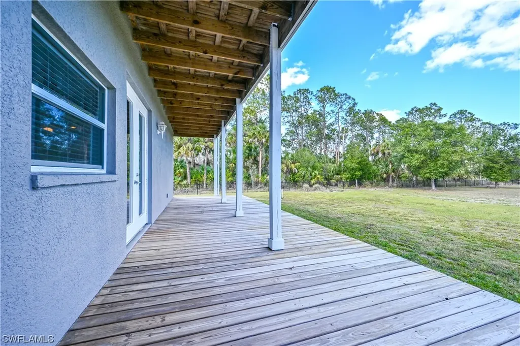 140 20th Street SE Naples FL 34117