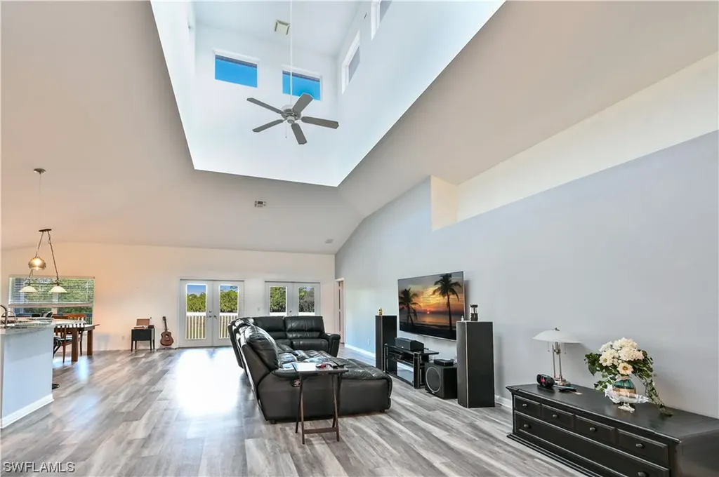 140 20th Street SE Naples FL 34117
