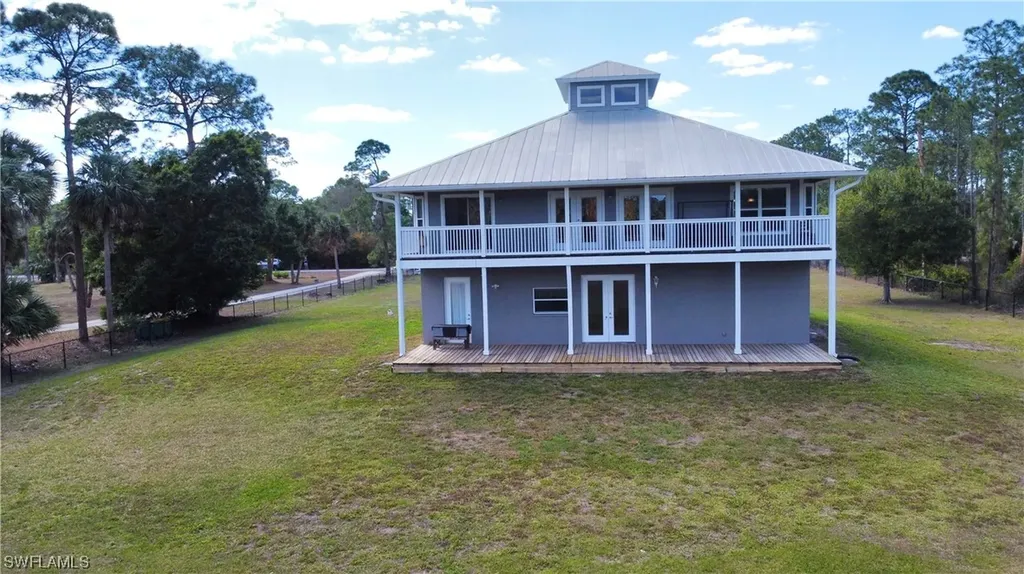 140 20th Street SE Naples FL 34117