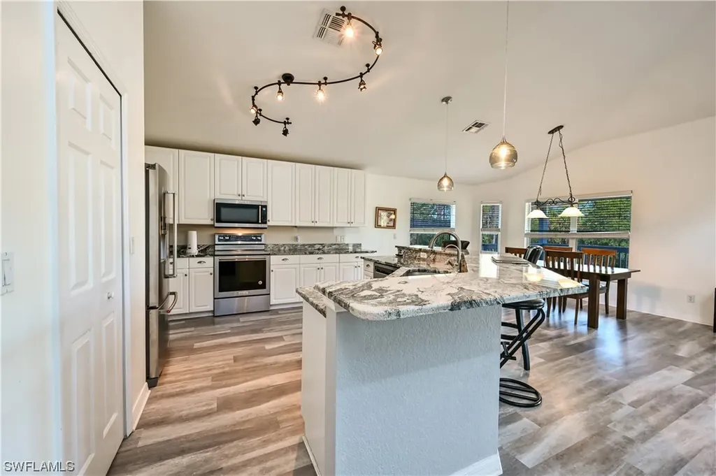140 20th Street SE Naples FL 34117