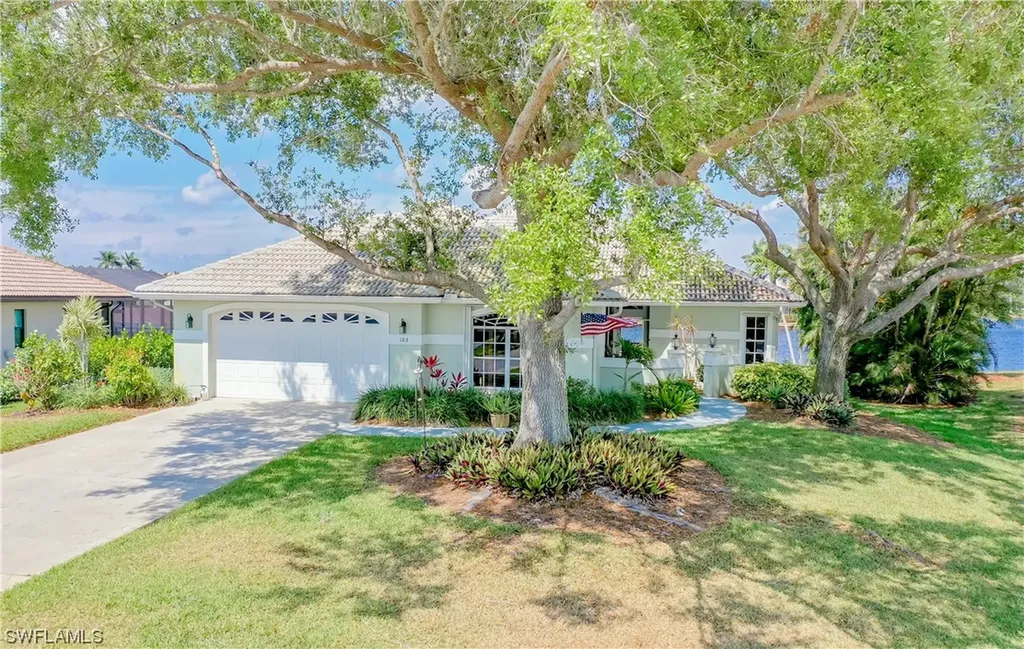 103 Morning Star Cay Naples FL 34114