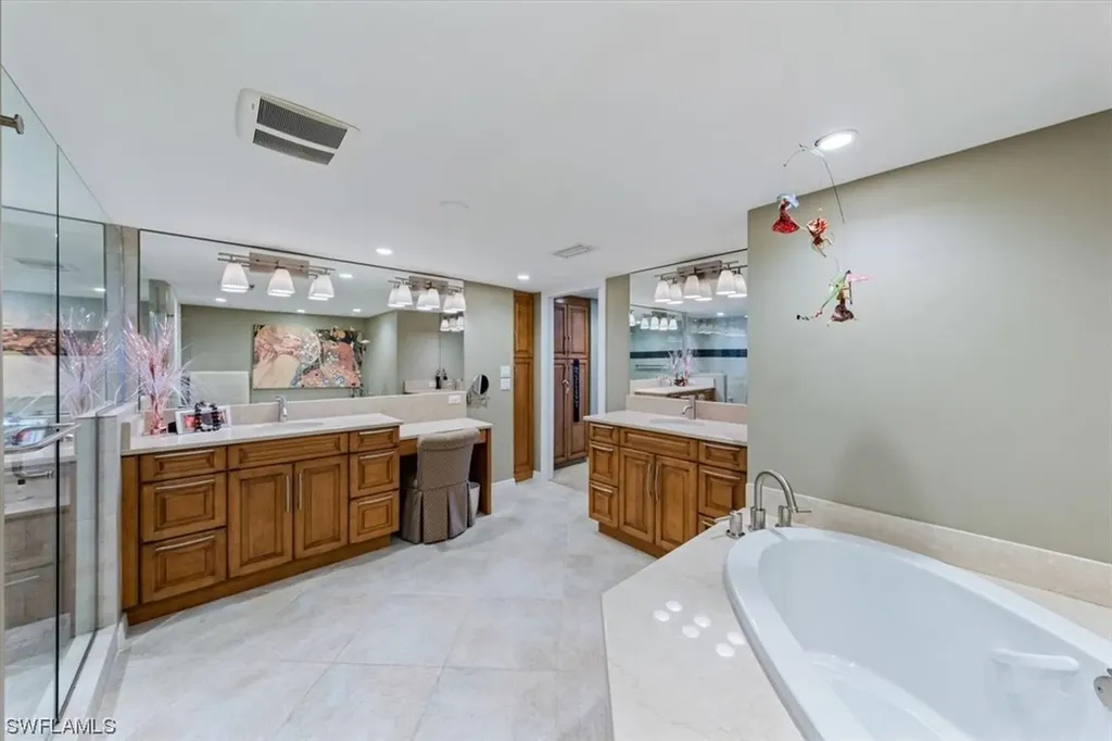 5601 Turtle Bay Drive Naples FL 34108