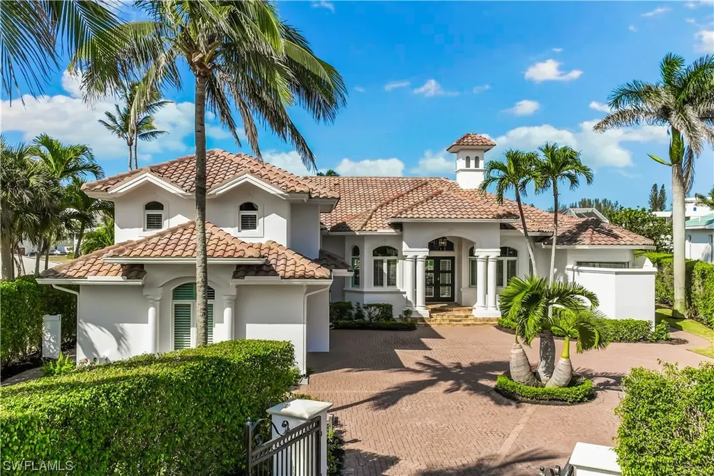 216 Spring Line Drive Naples FL 34102-5053