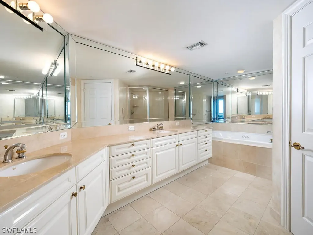 4021 Gulf Shore Boulevard N Naples FL 34103
