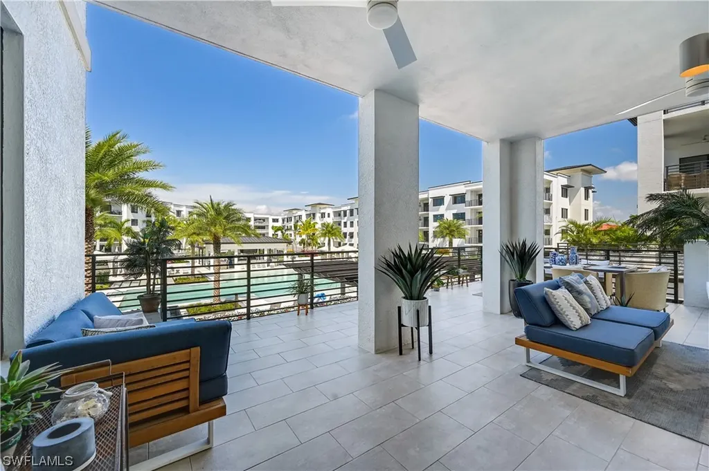 1111 Central Avenue Naples FL 34102