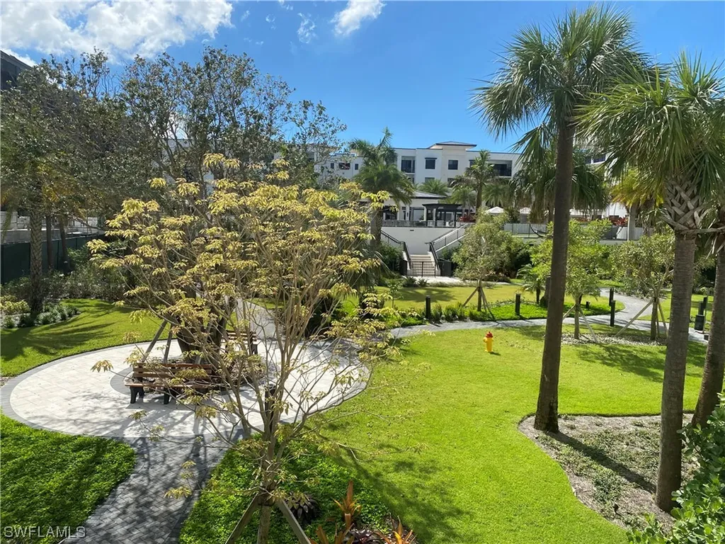 1111 Central Avenue Naples FL 34102