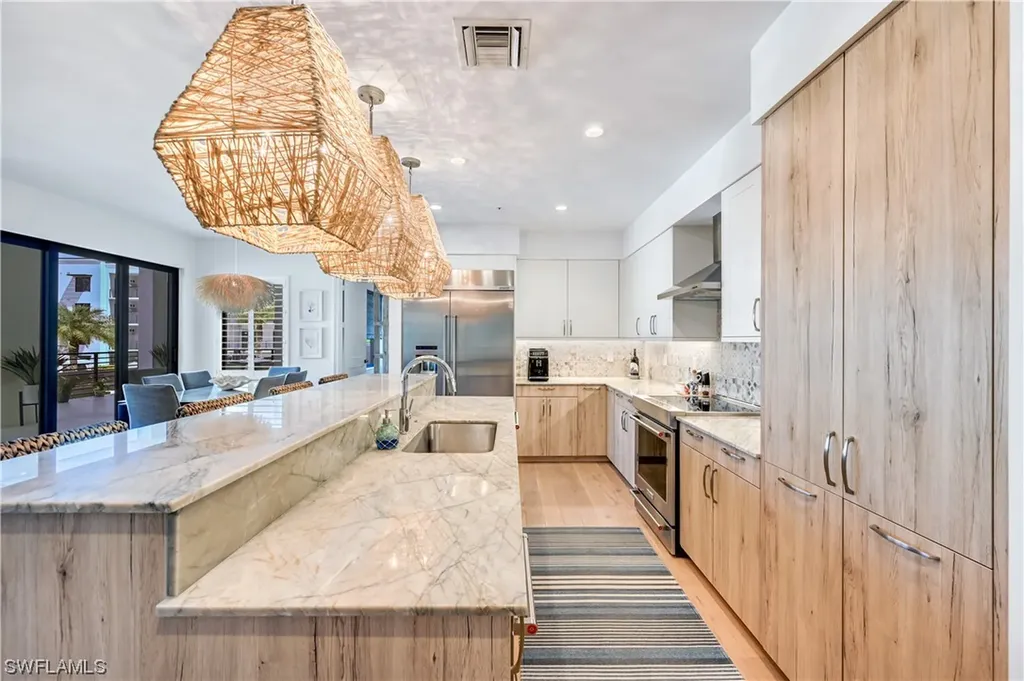 1111 Central Avenue Naples FL 34102