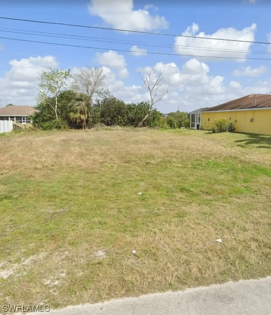 1418 SW 13th Street Cape Coral FL 33991