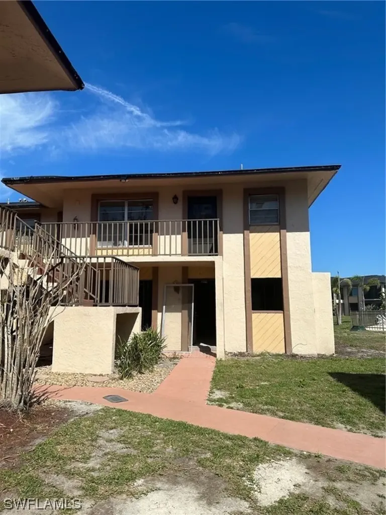 16881 Davis Road Fort Myers FL 33908