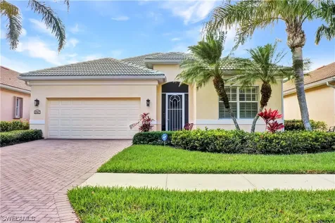 3567 Grand Cypress Drive Naples FL 34119
