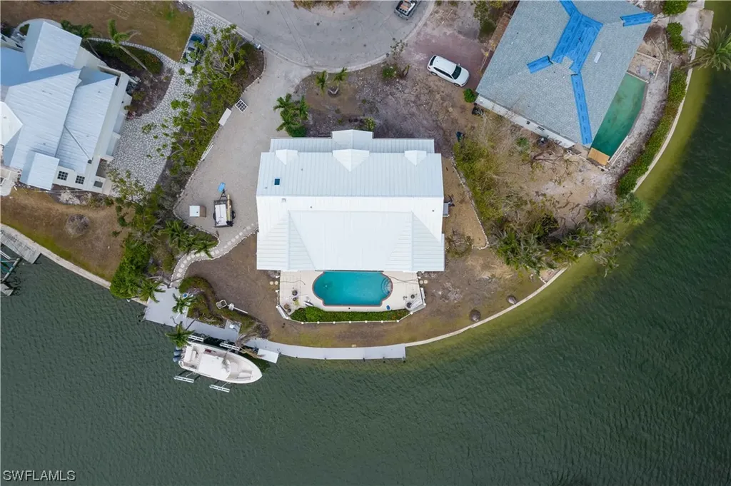 1209 Isabel Drive Sanibel FL 33957