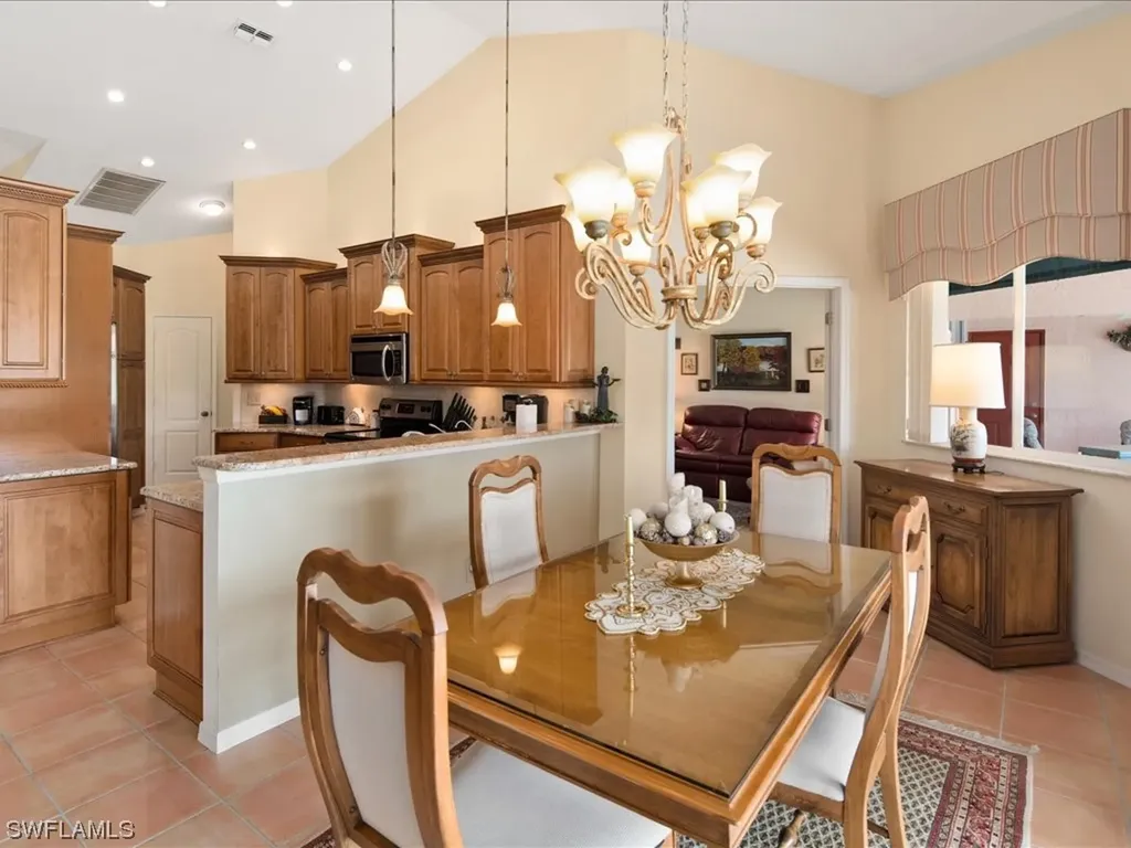 687 Henley Drive Naples FL 34104