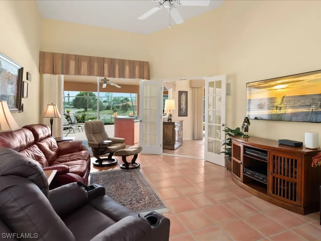 687 Henley Drive Naples FL 34104