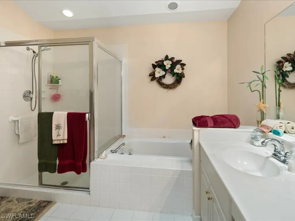 687 Henley Drive Naples FL 34104