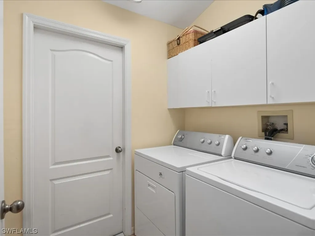 687 Henley Drive Naples FL 34104