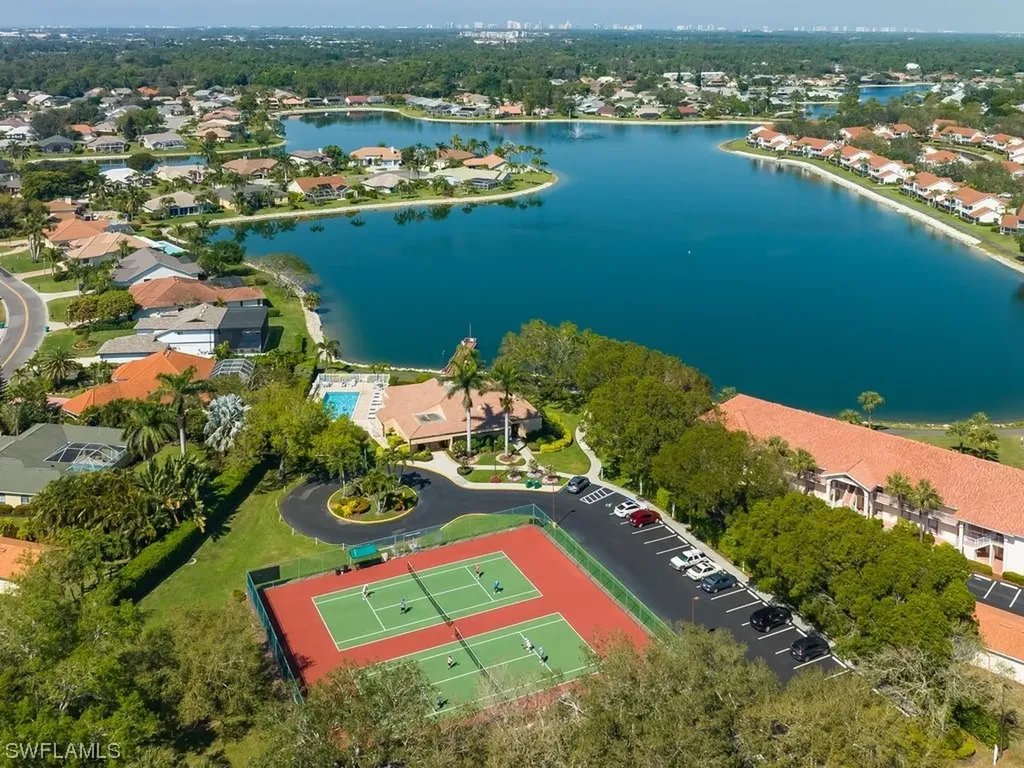 687 Henley Drive Naples FL 34104