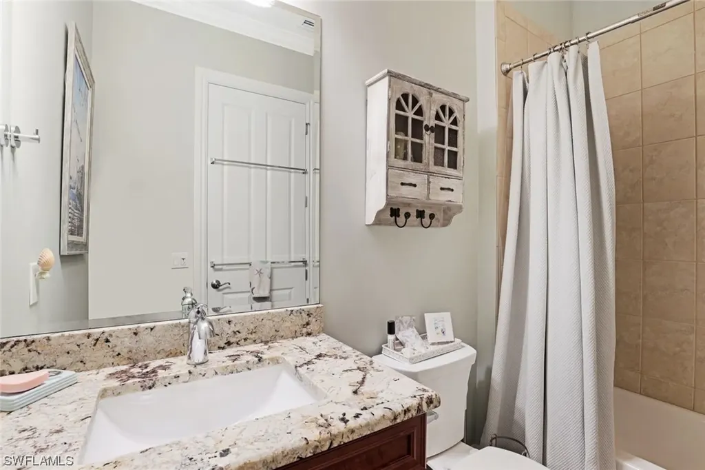 7599 Moorgate Point Way Naples FL 34113